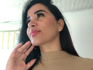 CinthiaCM live cam video preview