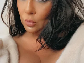 CreamyCami live cam video preview