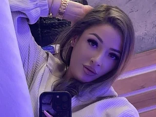 Izza_Bella live cam video preview