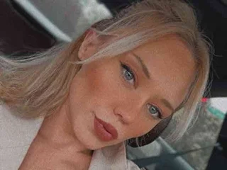 LaylaLainz webcam livesex profile in gagging cams