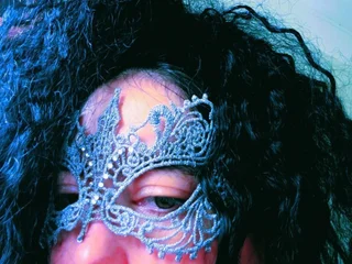 AmberCrystalZone Hispanic webcam from Australia
