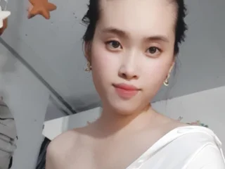 AnnyBea Curvy webcam from Vietnam