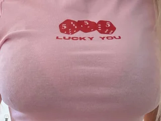 Armani_Loves Average webcam from United Kingdom