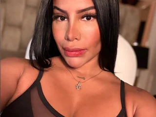 CamilaGonzalezz Spanish webcam from Colombia