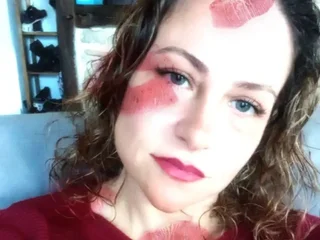 Gradzy Milf webcam from France