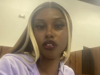 Lailani_Diore Ebony webcam from United States