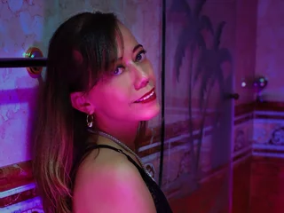NICOLLEWAYY webcam livesex profile in spanish cams